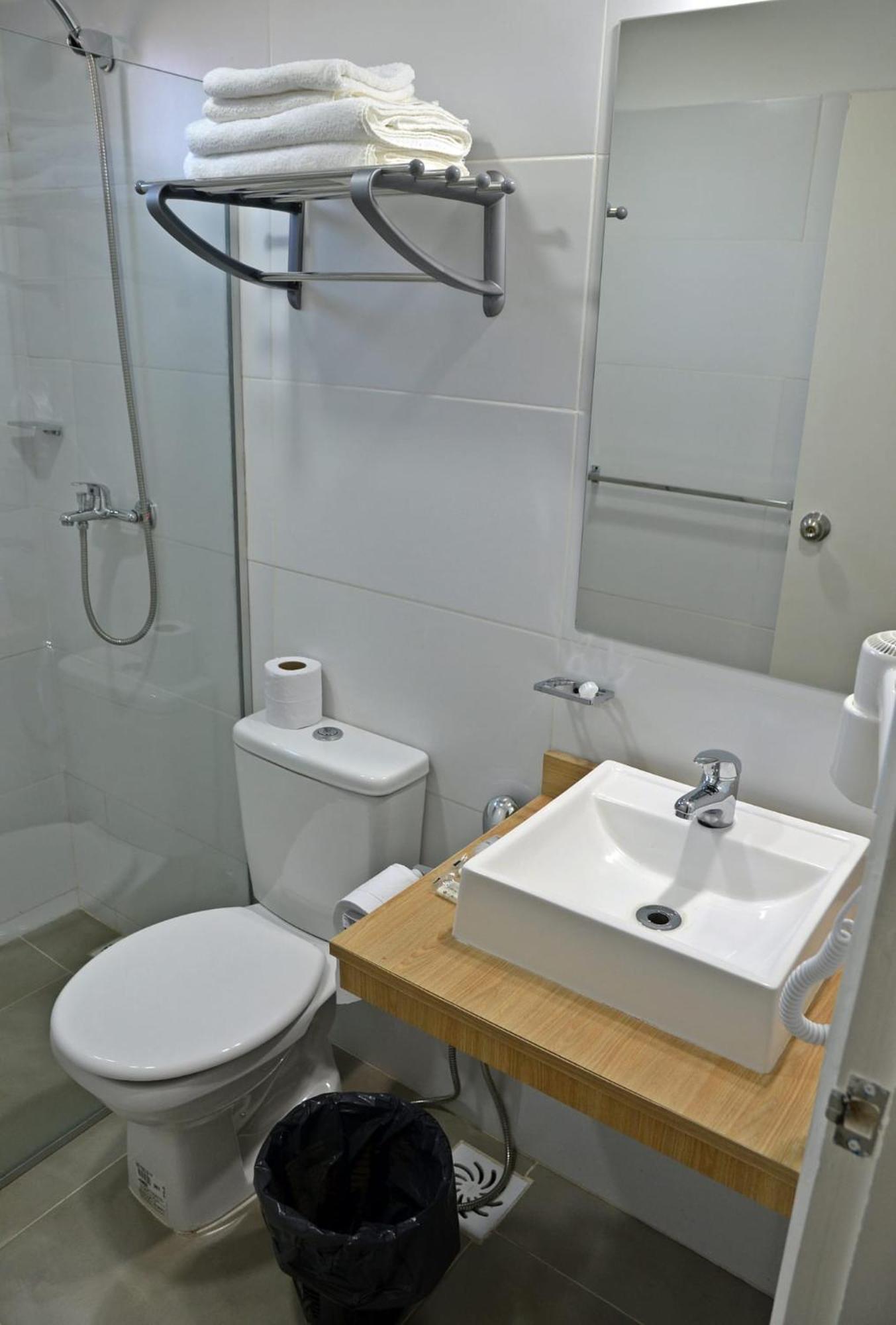Trinidad Inn Flores Room photo